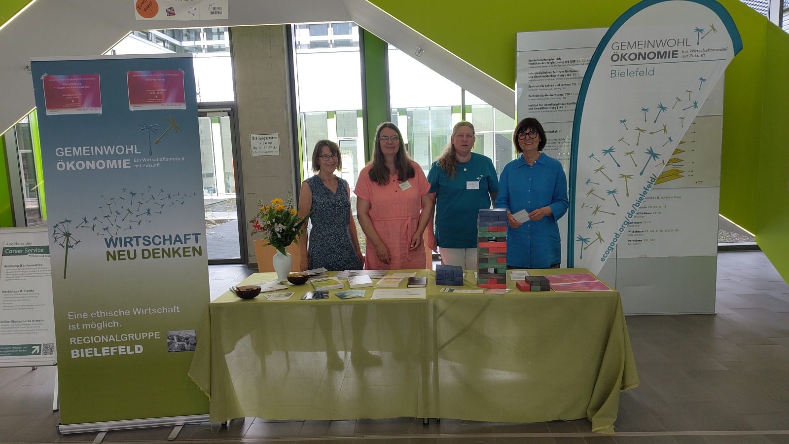 Infostand DFH Festival auf dem Uni Campus